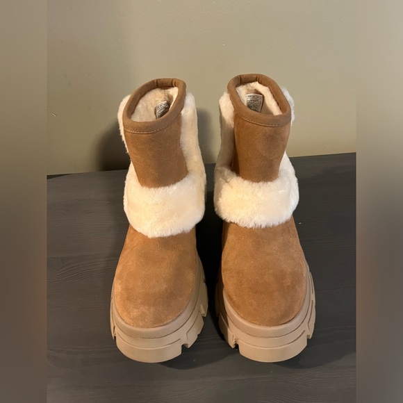 UGG Brooklyn Sunburst Platform Chelsea Boot NEW - Picture 8 of 8